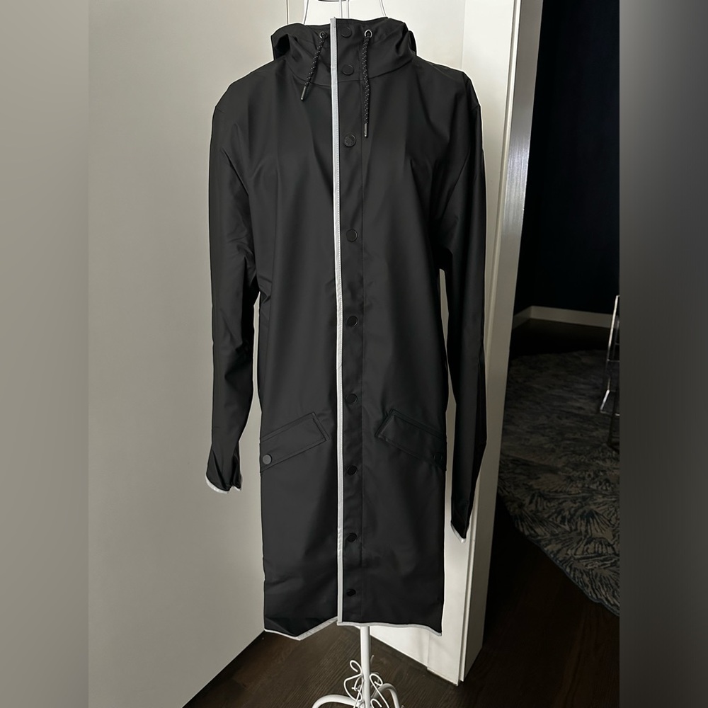 NWT - RAINS long jacket - reflective black, size small.